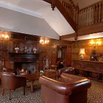 Hall Hotel 3*