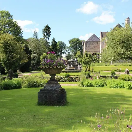 Hall فندق Monk Fryston