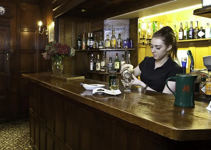 Hall Hotel Monk Fryston