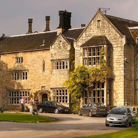 Hotel Hall